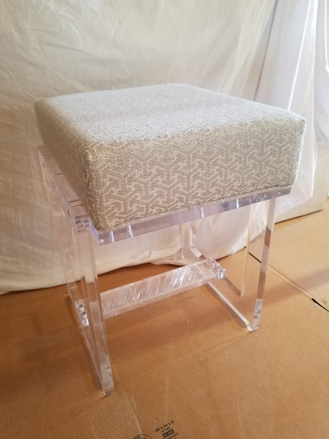 Acrylic-vanity-stool 77C