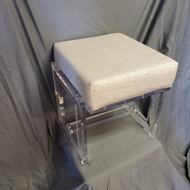 Acrylic-vanity-stool 77E